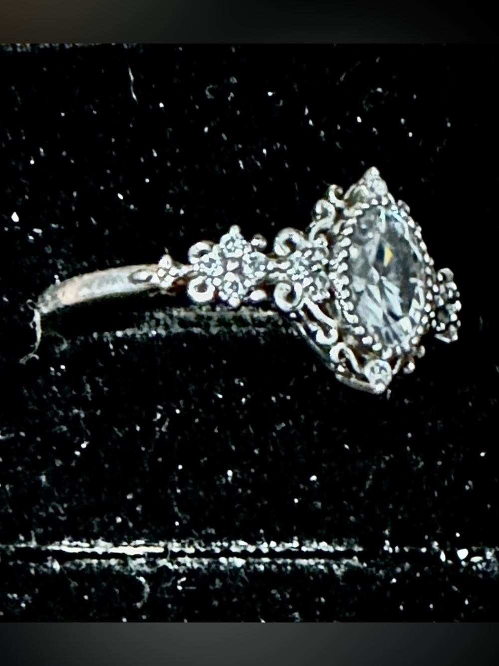 NIB Oval Moissanite 925 Sterling Bridal Set Rings, Art Deco Style, Size 9 - Picture 3 of 6